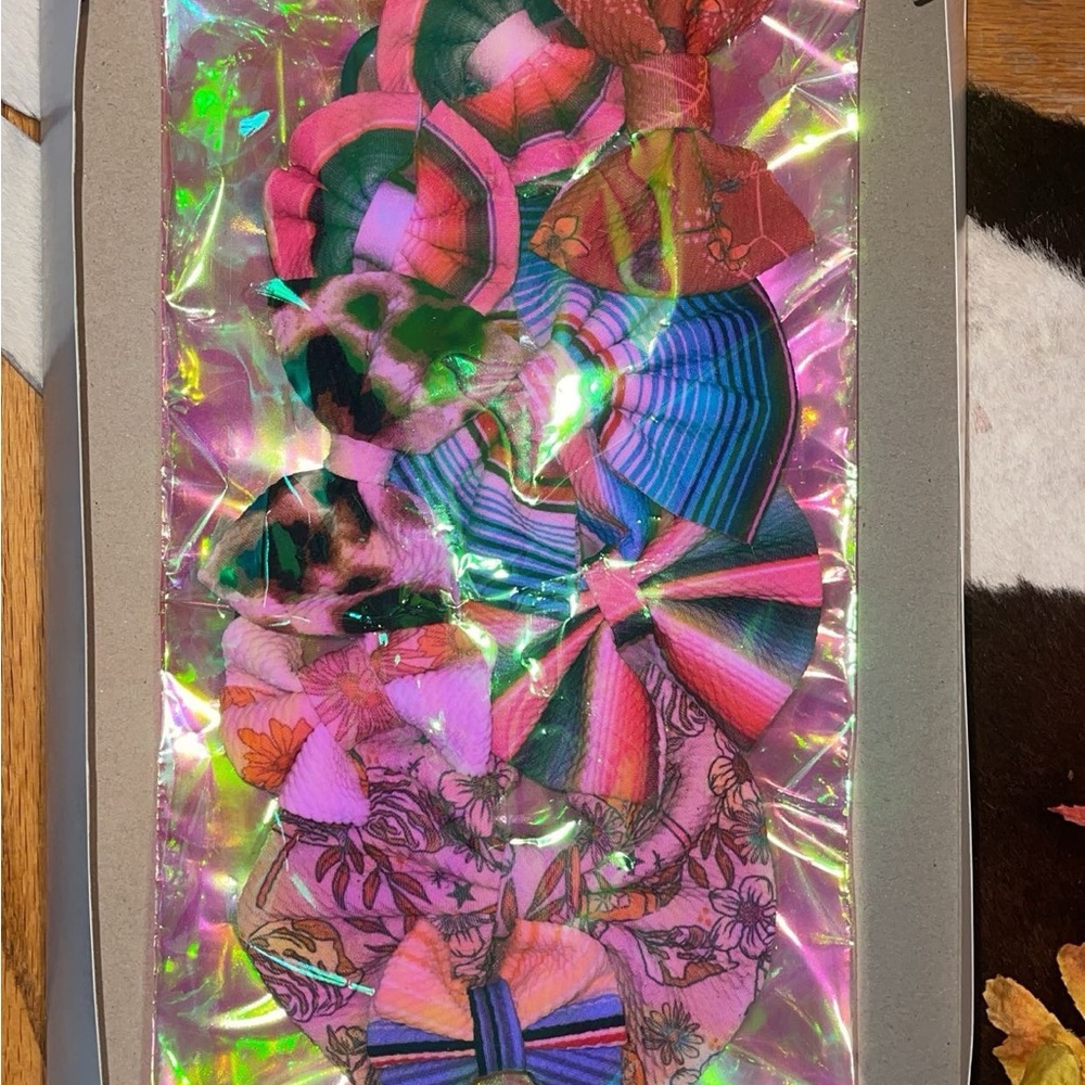 Holiday bow boxes